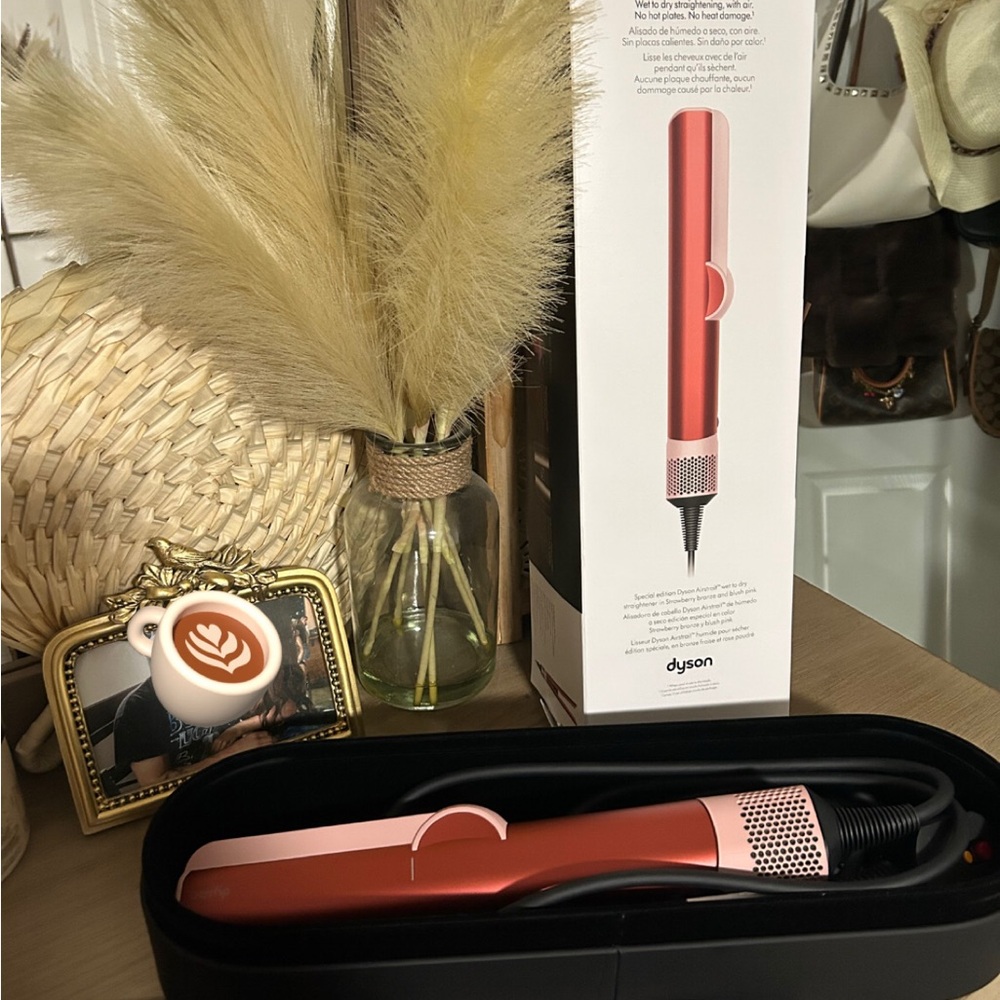 Dyson Airstrait Wet-to-Dry Straightener